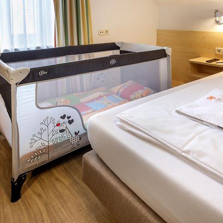 Hotel Zum Loewen Weißenhorn 外观 照片