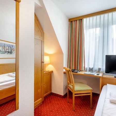 Hotel Zum Loewen Weißenhorn 外观 照片