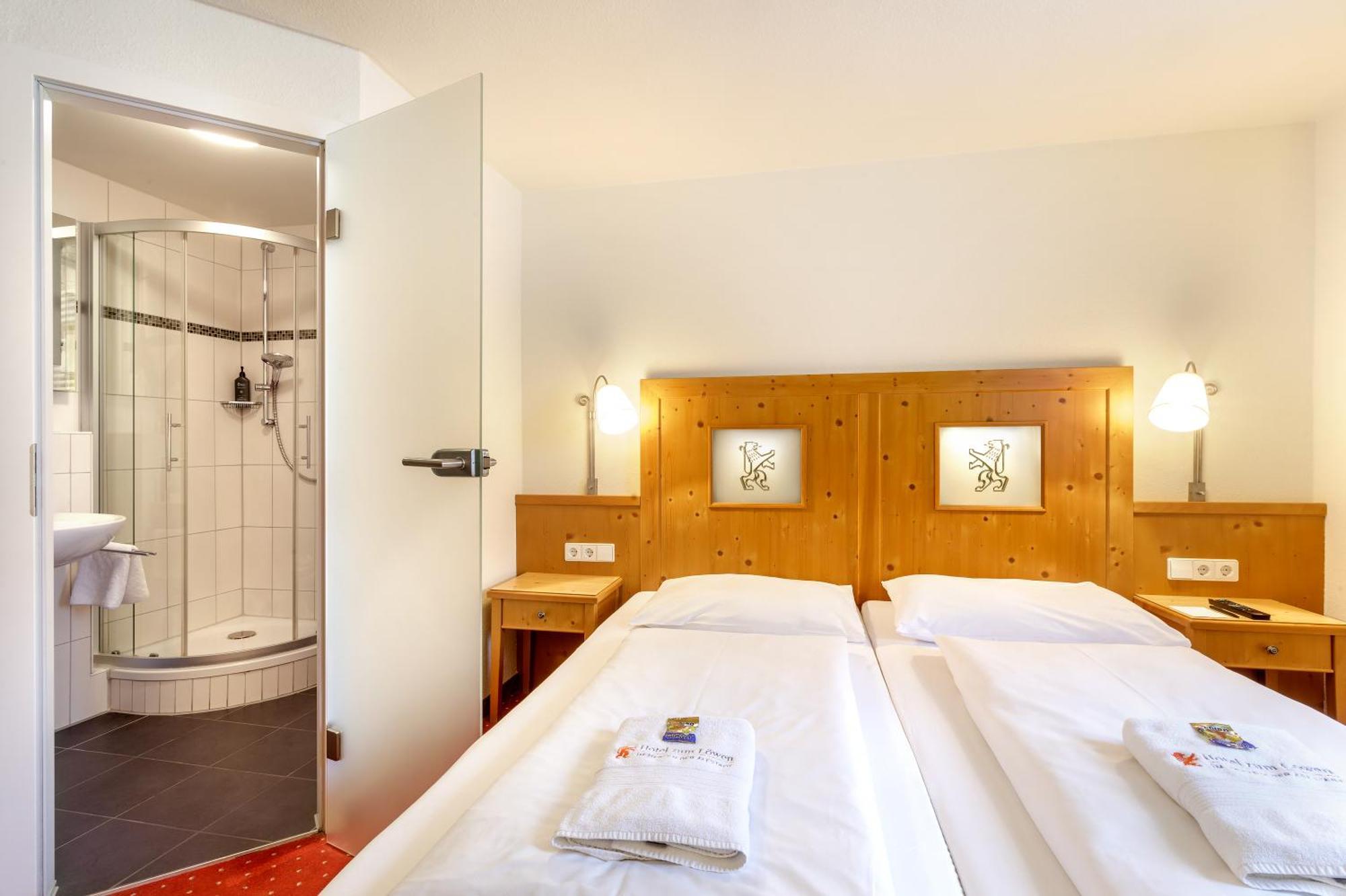 Hotel Zum Loewen Weißenhorn 外观 照片